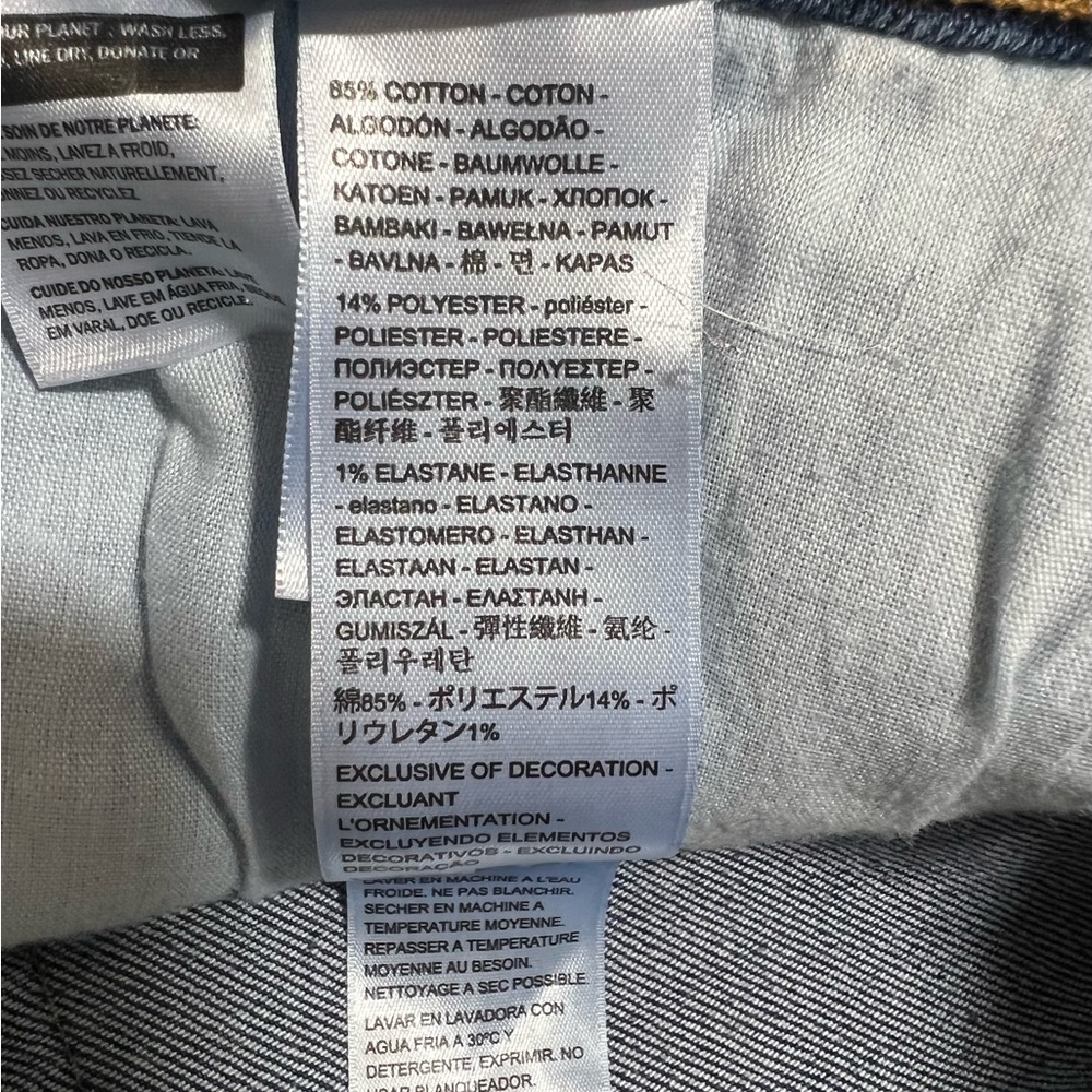LEVI'S WOMEN'S PLUS SIZE WEDGIE STRAIGHT LEG HIGH RISE JEANS SIZE 18W NWT. - Picture 12 of 13